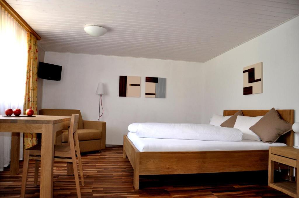 Hotel Tenne Reckingen Zimmer foto
