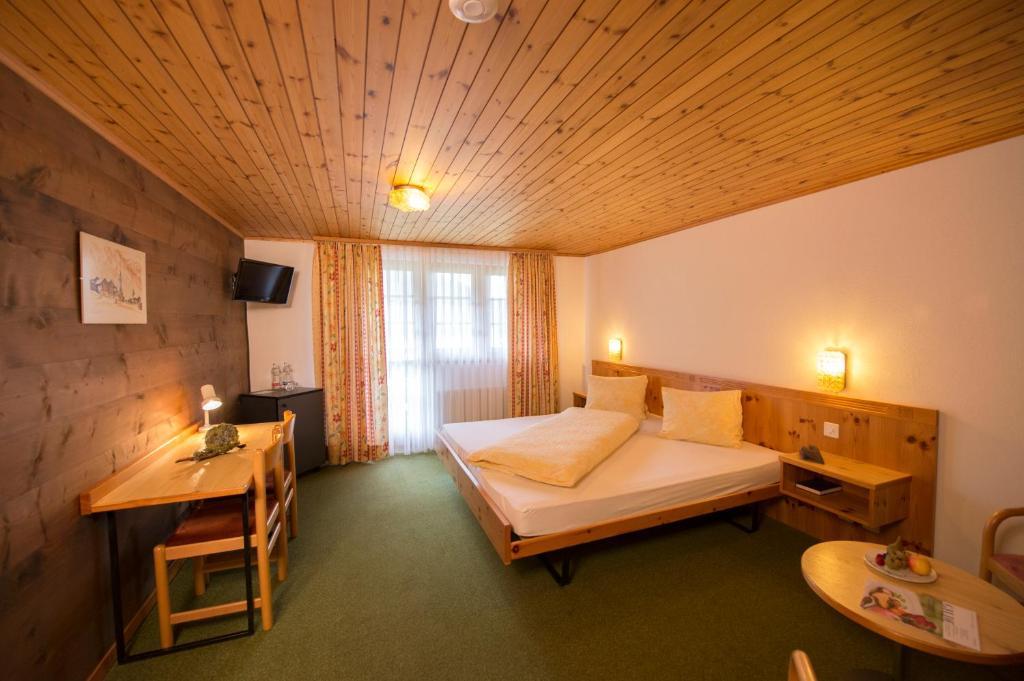 Hotel Tenne Reckingen Zimmer foto